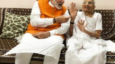 Photo of Ex-PM Deve Gowda,  CM Bommai condole demise of PM Modi’s mother