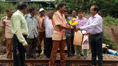 Photo of Alert Trackman Averts Possible Train Accident in Udupi