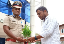 Photo of Hubballi Times Receives Praise from Top Cop for Promoting Communal Harmony